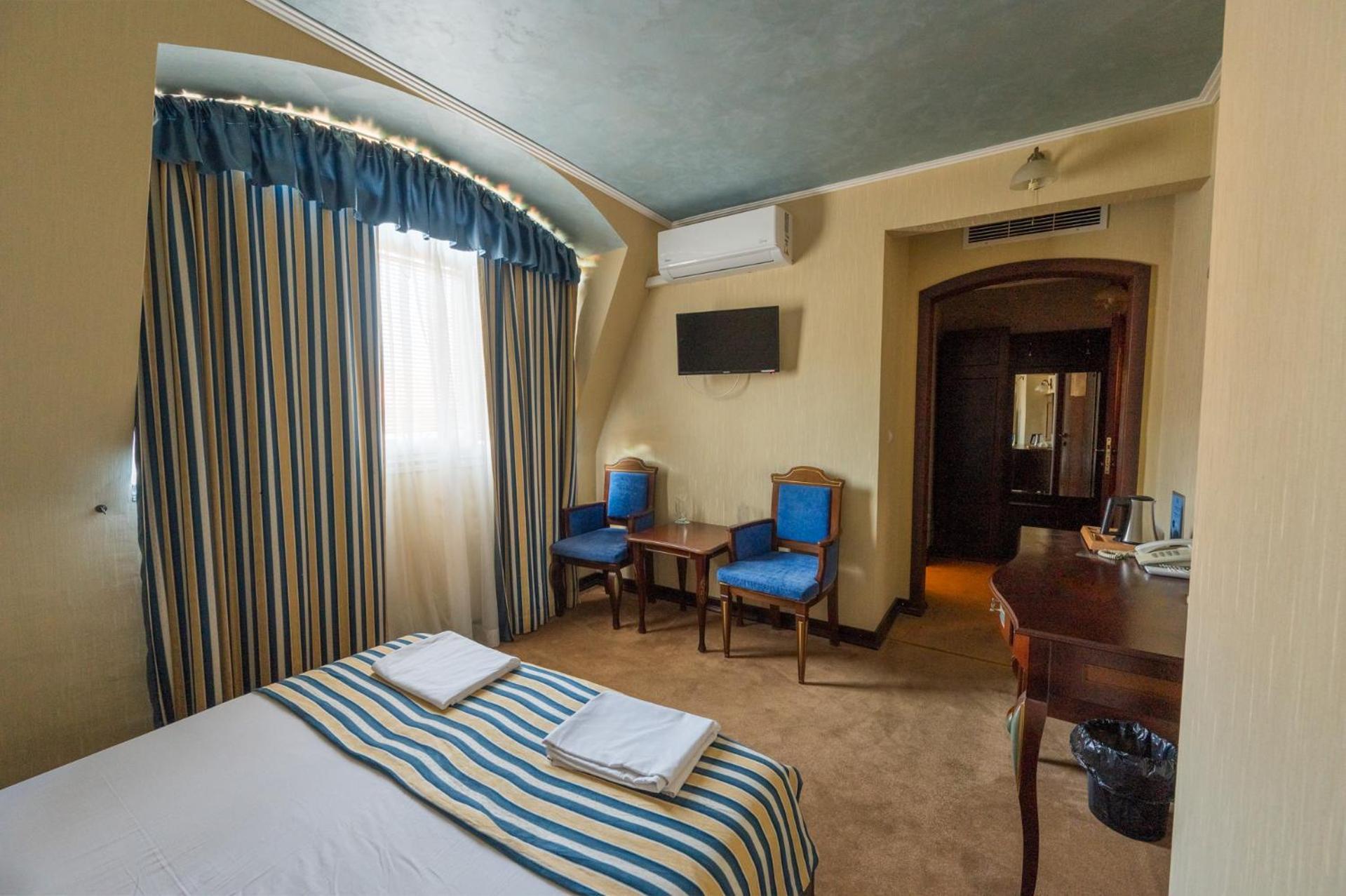 Family Hotel Lazur 丘斯滕迪尔 外观 照片
